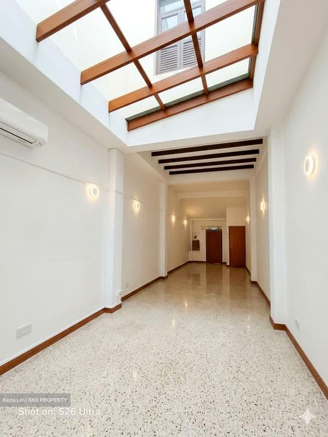 Tanjong Pagar Conservation Area (D2), Retail #571675171